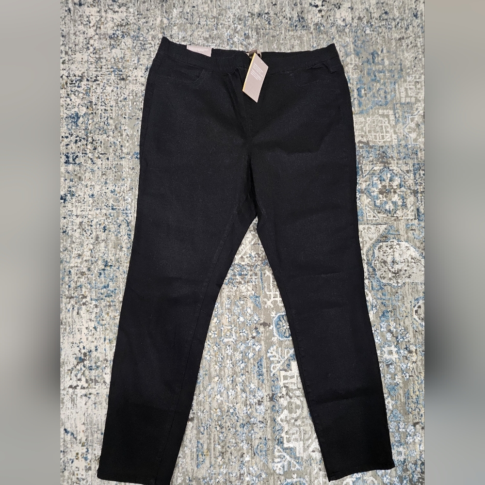 NWT H&M Black Skinny Pants - Size XXL